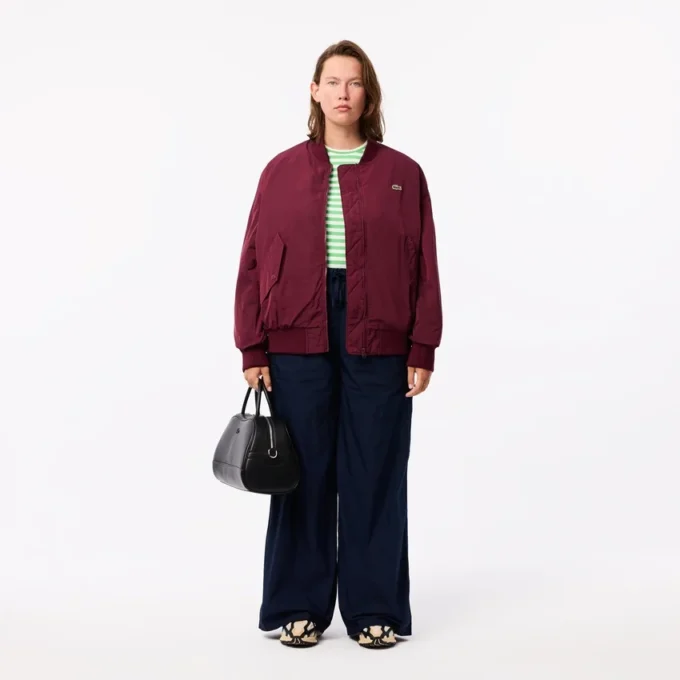 Dámská oversized bomber bunda s žebrovanými manžetami Dámská oversized bomber bunda s žebrovanými manžetami