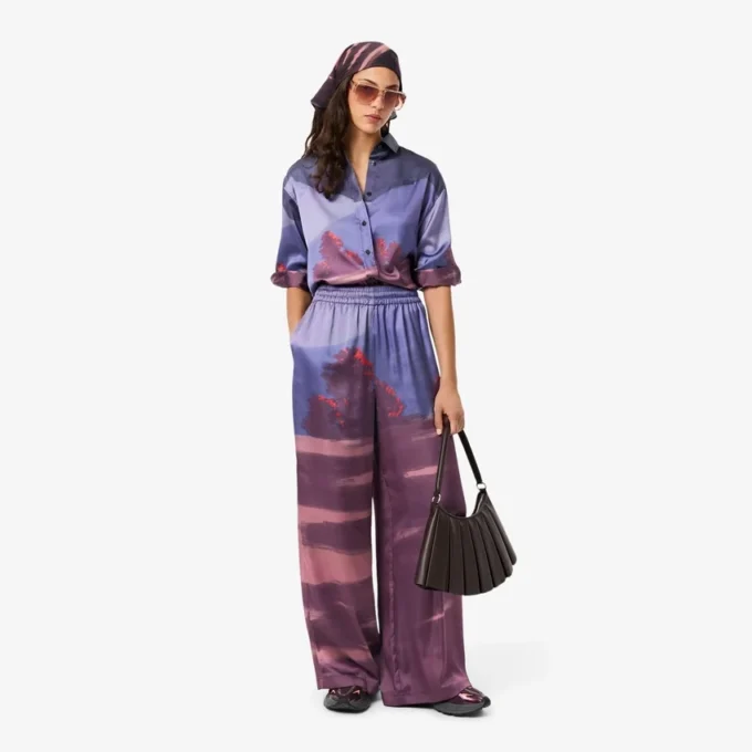 Dámské oversized kalhoty s potiskem krajiny Dámské oversized kalhoty s potiskem krajiny