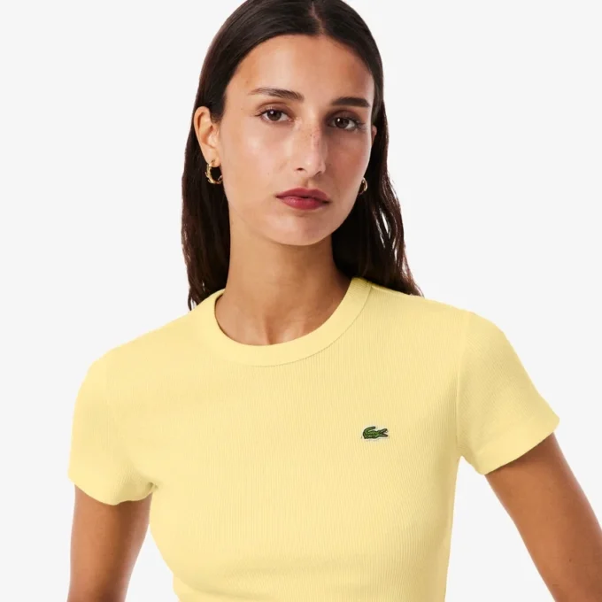Dámské tričko ze žebrované bavlny se slim fit střihem Dámské tričko ze žebrované bavlny se slim fit střihem
