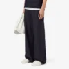 Džíny s rovnými nohavicemi z přehlídky Džíny s rovnými nohavicemi z přehlídky