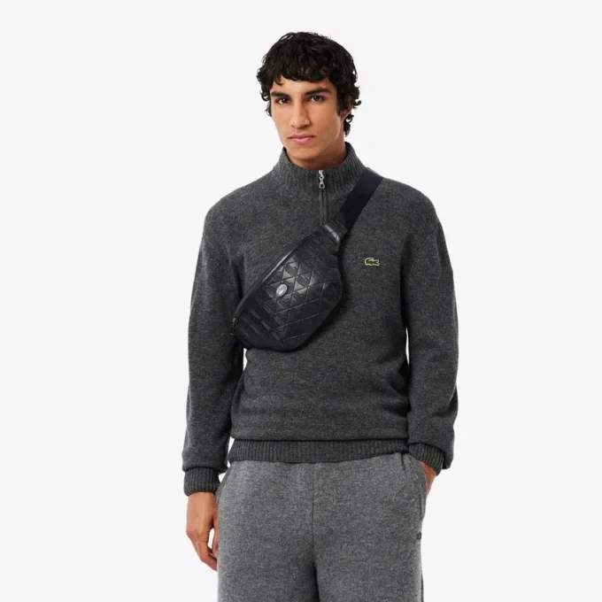 Kožený pás s reliéfním monogramem Kožený pás s reliéfním monogramem
