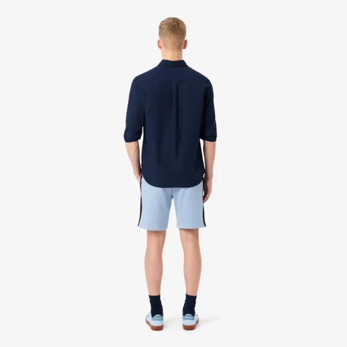 Krátké kalhoty z fleece s barevnými bloky a regular střihem Krátké kalhoty z fleece s barevnými bloky a regular střihem
