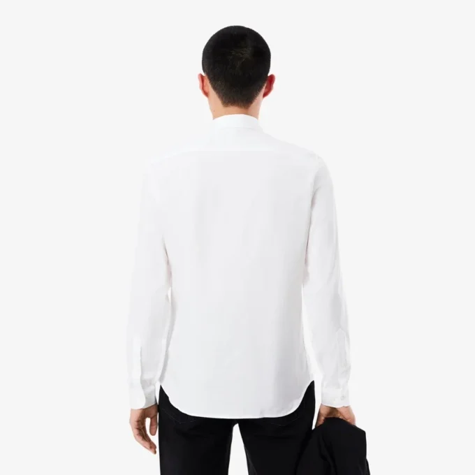Pánská bavlněná košile se slim fit střihem Pánská bavlněná košile se slim fit střihem