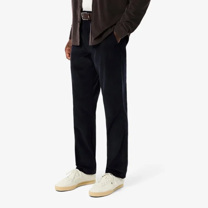 Pánské chino kalhoty z manšestru s regular fit střihem Pánské chino kalhoty z manšestru s regular fit střihem