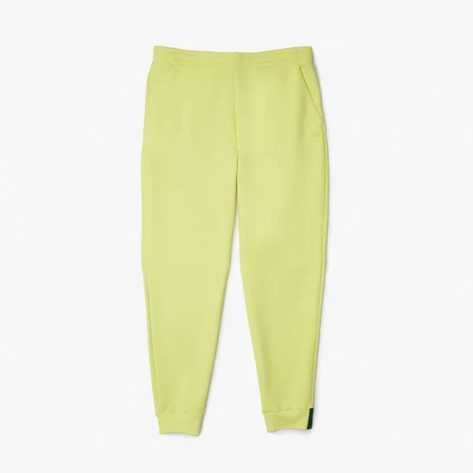 Pánské tepláky se slim fit střihem Pánské tepláky se slim fit střihem