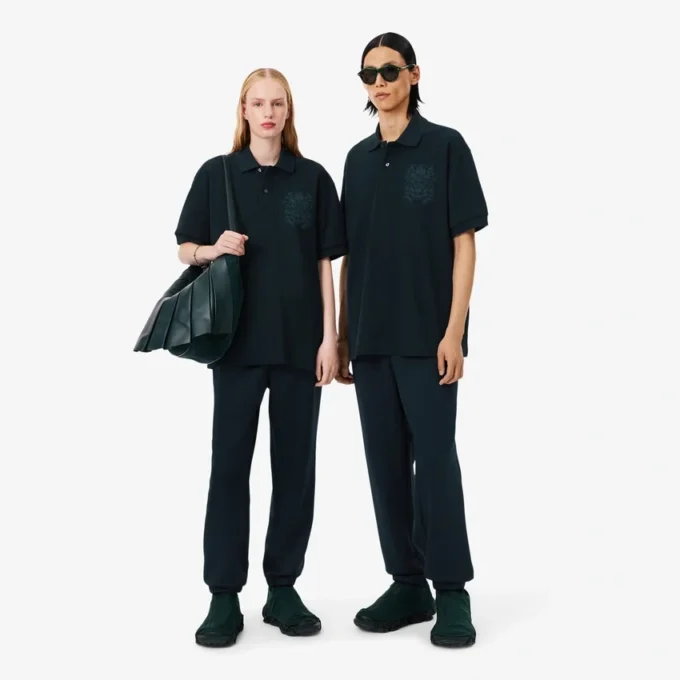 Saténové joggery z kolekce Runway