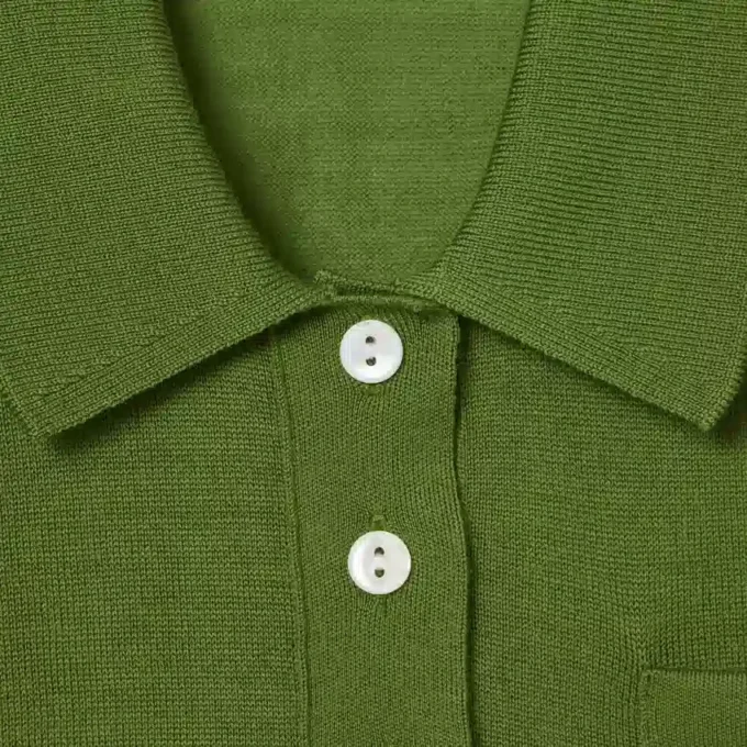 Svetr Runway s polo límcem z merino vlny Svetr Runway s polo límcem z merino vlny
