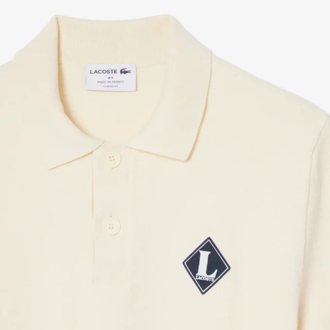 Svetr s límečkem typu Polokošile a nášivkou „Made in France“