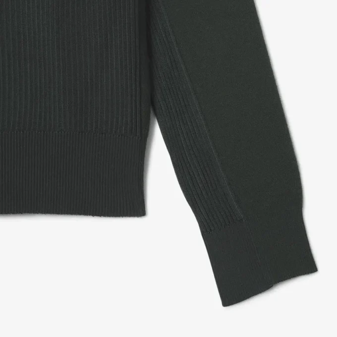 Svetr s polo límcem z vlněné směsi z přehlídky The Blend Svetr s polo límcem z vlněné směsi z přehlídky The Blend